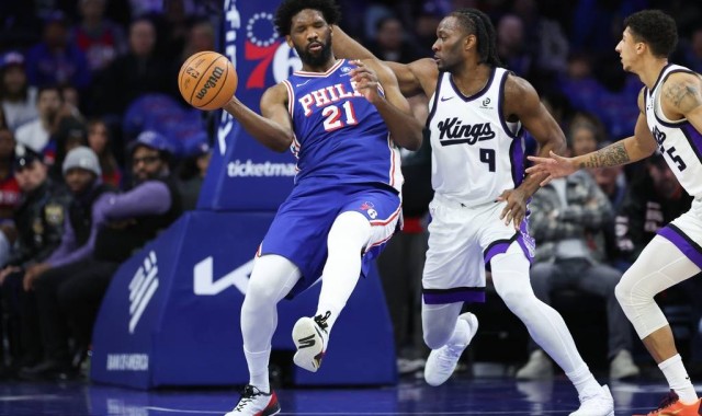 施罗德27分马克西40分 国王不敌76人7连败